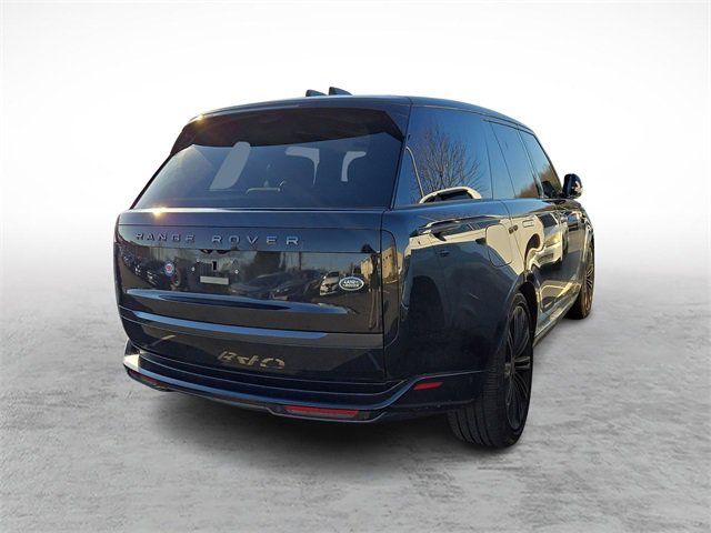 Used 2023 Land Rover Range Rover First Edition image 4