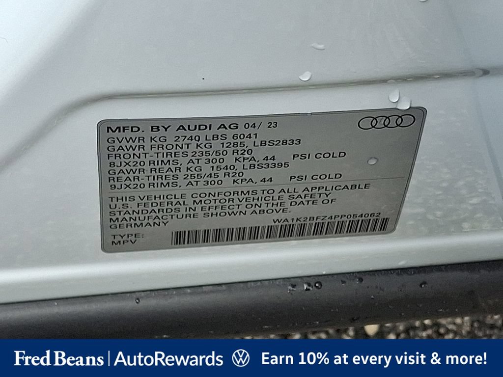 Used 2023 Audi Q4 e-tron Premium w/ Convenience Package AWD/4WD image 32