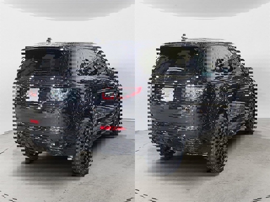 New 2025 Land Rover Discovery Sport Dynamic SE image 5