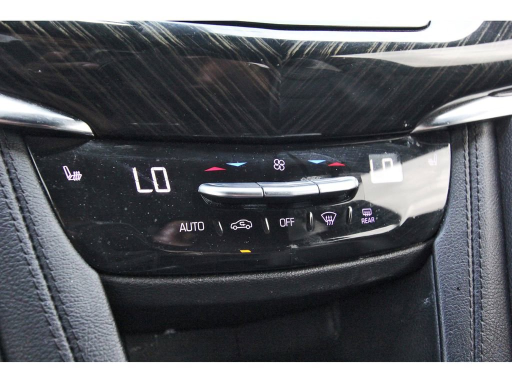Used 2022 Cadillac XT6 Premium Luxury AWD/4WD image 24
