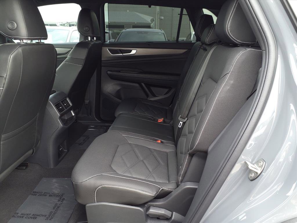 New 2026 Volkswagen Atlas Cross Sport SE image 11
