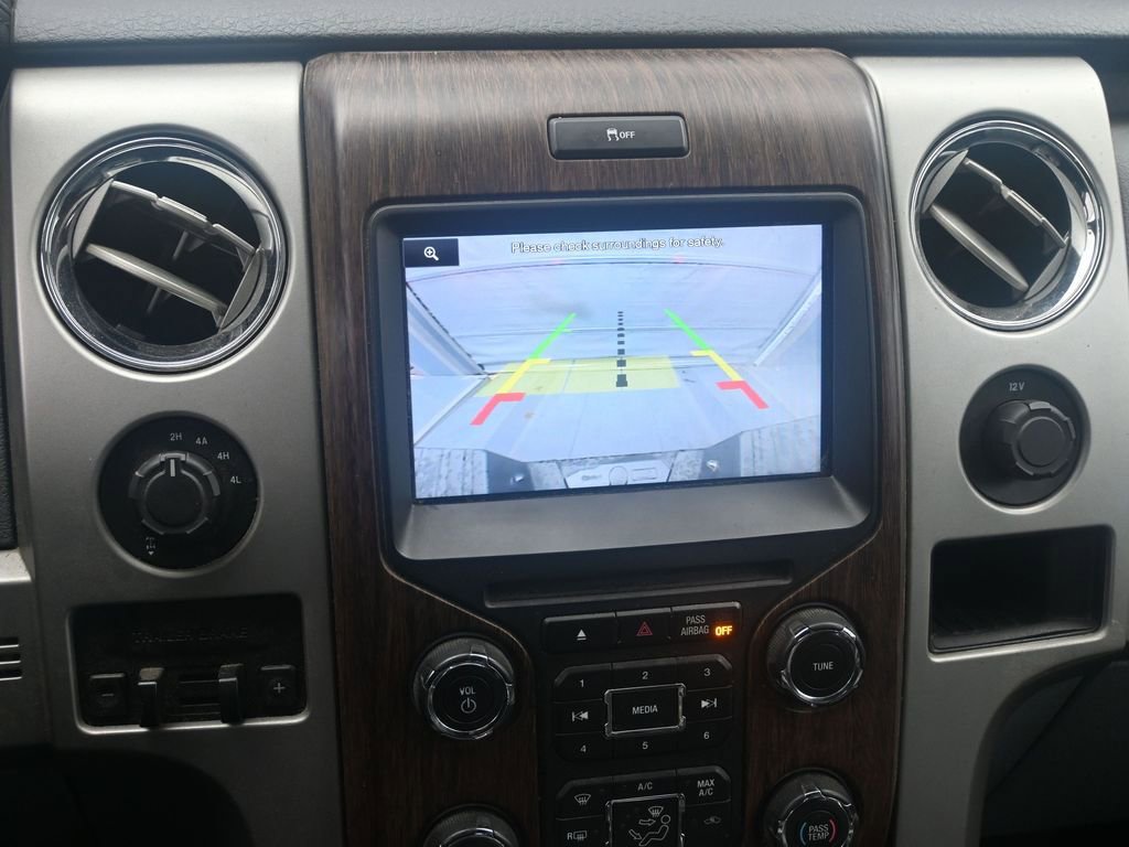 Used 2014 Ford F150 Lariat w/ Lariat Chrome Package image 16