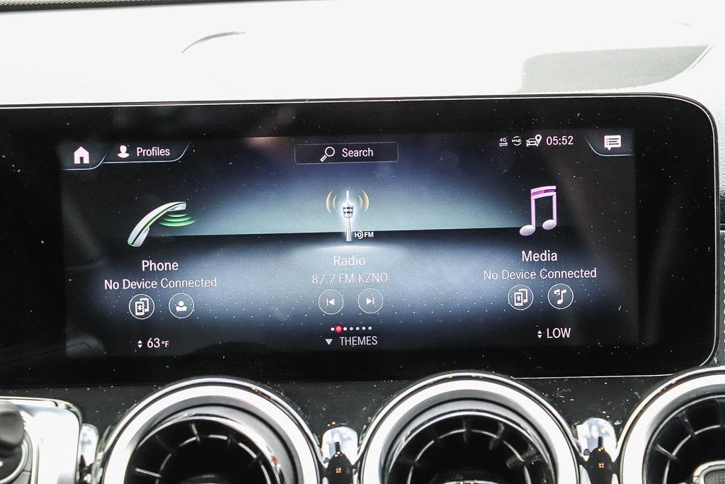 Used 2022 Mercedes-Benz GLB 250 4MATIC image 18