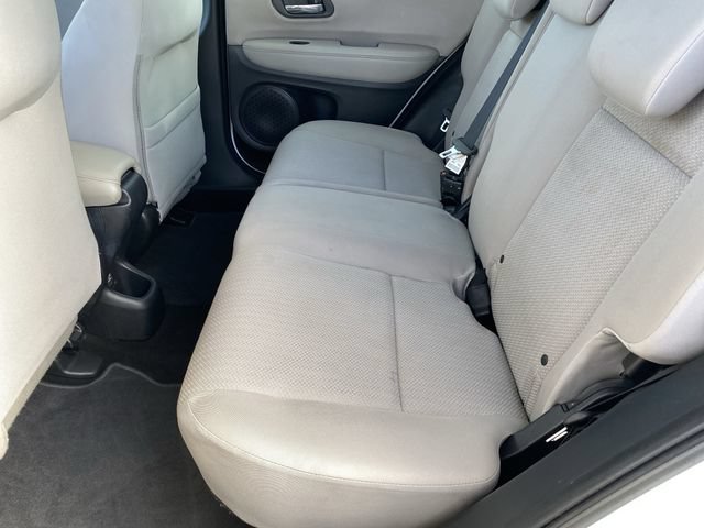 Used 2018 Honda HR-V LX image 15