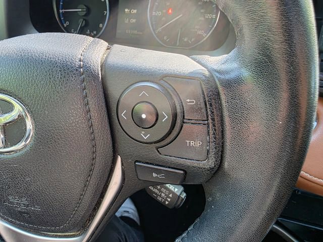 Used 2018 Toyota RAV4 Limited w/ Advanced Technology Package FWD image 28