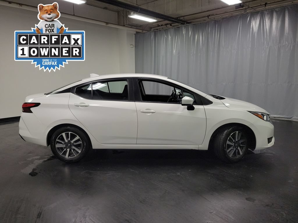 Used 2024 Nissan Versa SV FWD image 9