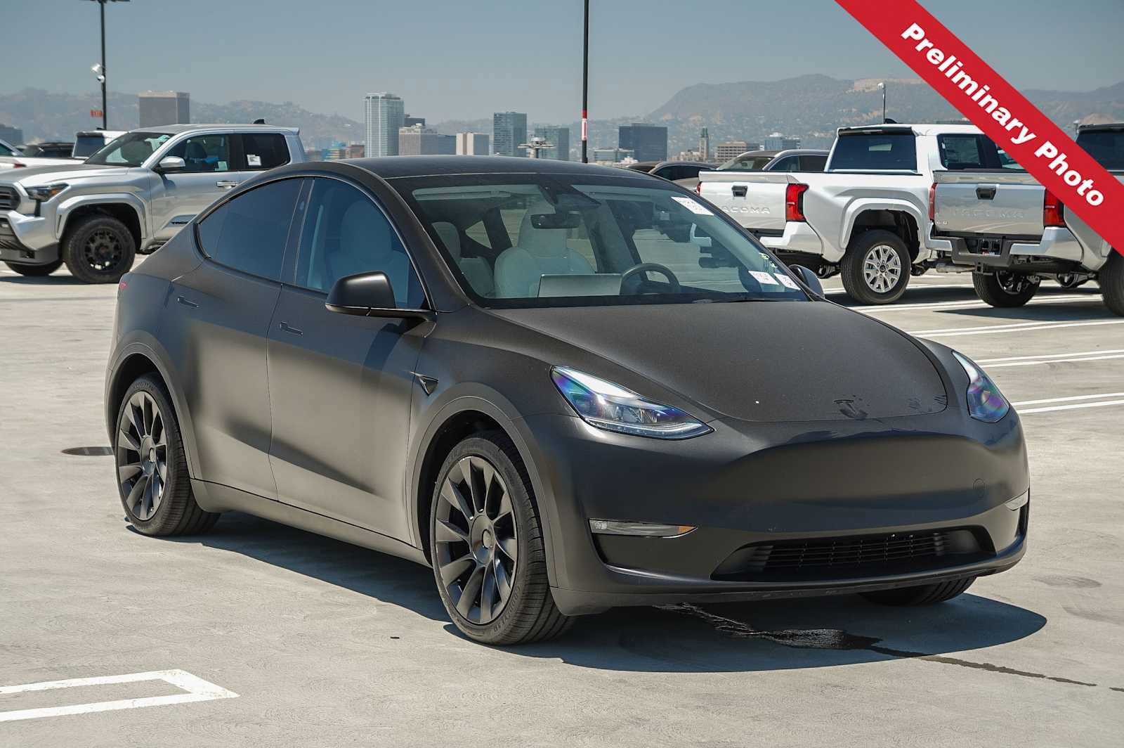 Used 2023 Tesla Model Y Long Range AWD/4WD image 3