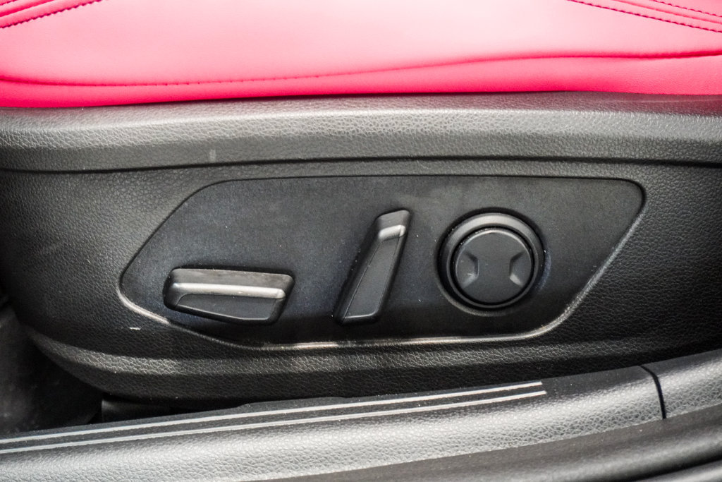 Used 2025 Kia K5 GT FWD image 7