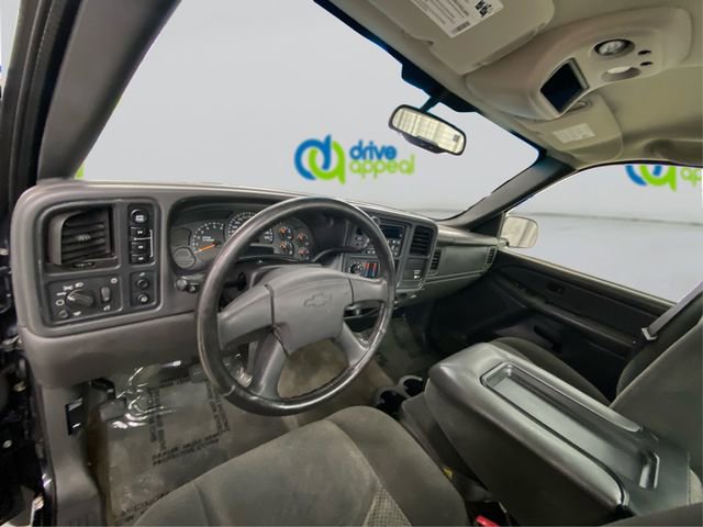 Used 2004 Chevrolet Silverado 1500 4x4 Regular Cab w/ Light Duty Power Package image 25
