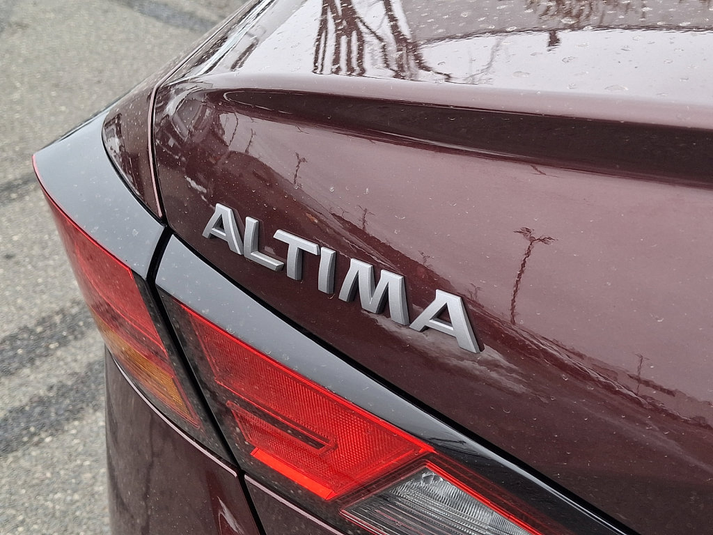 Used 2024 Nissan Altima 2.5 SV image 17