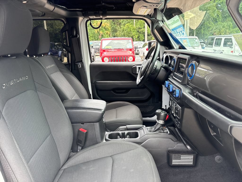 Used 2020 Jeep Gladiator Overland w/ Safety Group AWD/4WD image 29