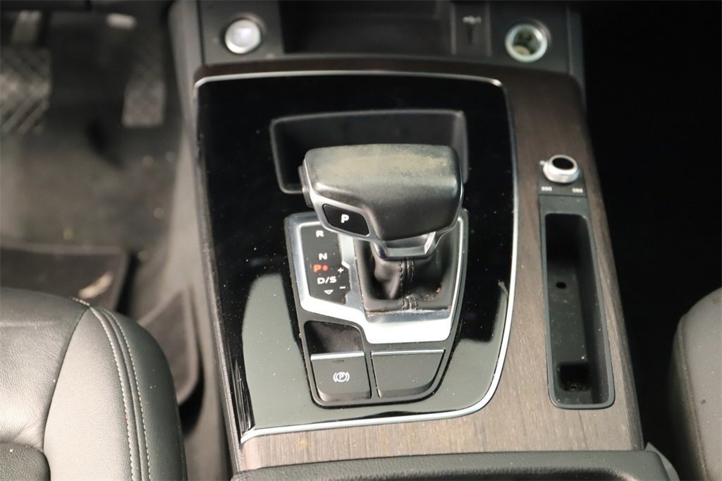 Used 2021 Audi Q5 2.0T Premium w/ Convenience Package image 19