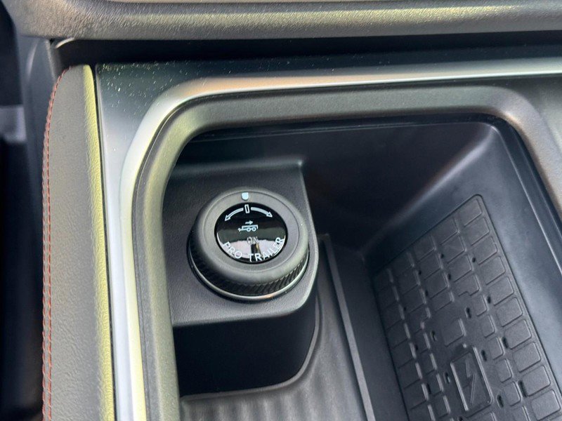 Used 2025 Ford Expedition Max Active image 24