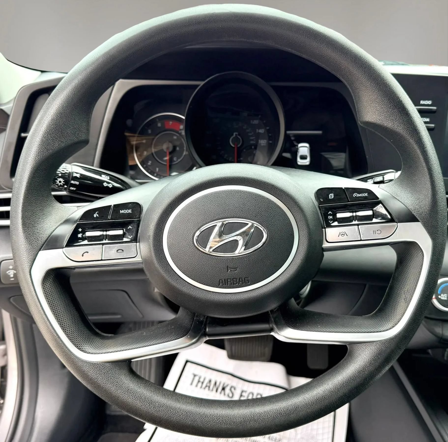 Used 2023 Hyundai Elantra SE FWD image 10