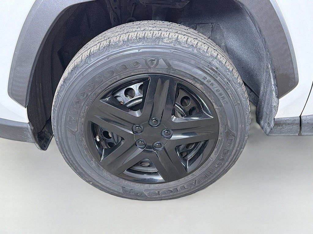 Used 2020 Toyota RAV4 LE image 14