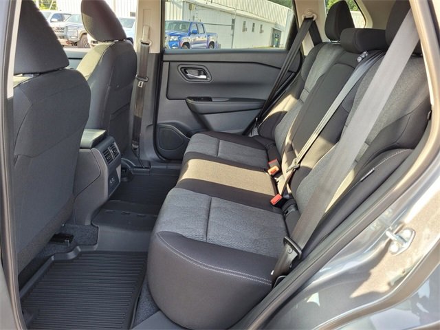 New 2025 Nissan Rogue SV image 7