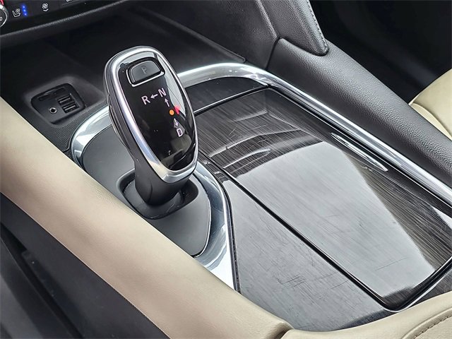 Used 2020 Buick Enclave Premium w/ Sun and Sites Package image 30