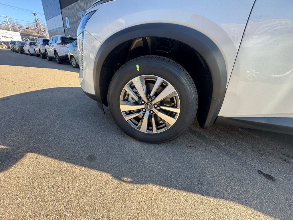 New 2026 Nissan Pathfinder SL image 14