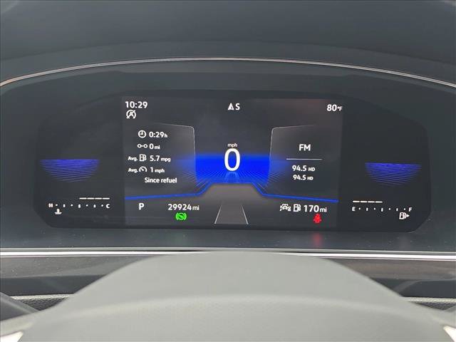Used 2023 Volkswagen Tiguan SE w/ Panoramic Sunroof Package FWD image 11
