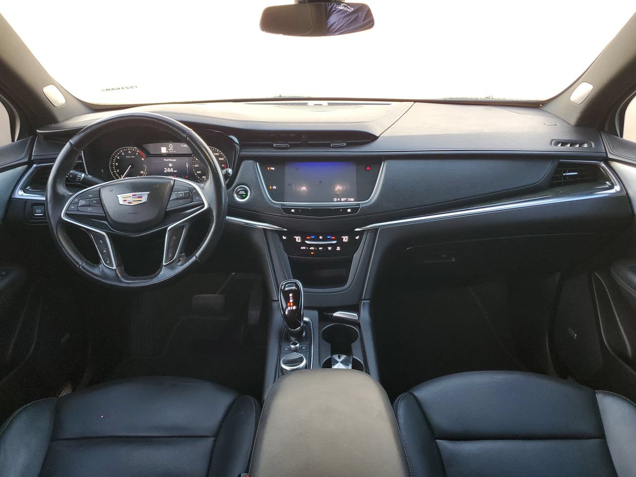 Used 2023 Cadillac XT5 Premium Luxury FWD image 11
