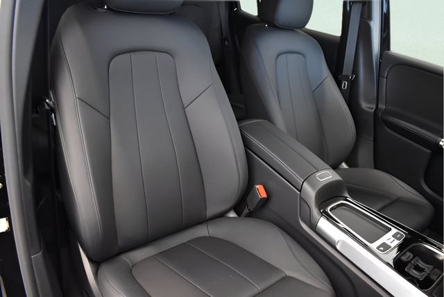 New 2026 Mercedes-Benz GLB 250 4MATIC image 9