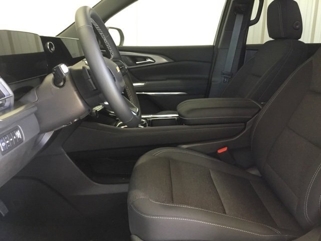 New 2026 Chevrolet Traverse LT w/ LPO, Floor Liner Package image 28