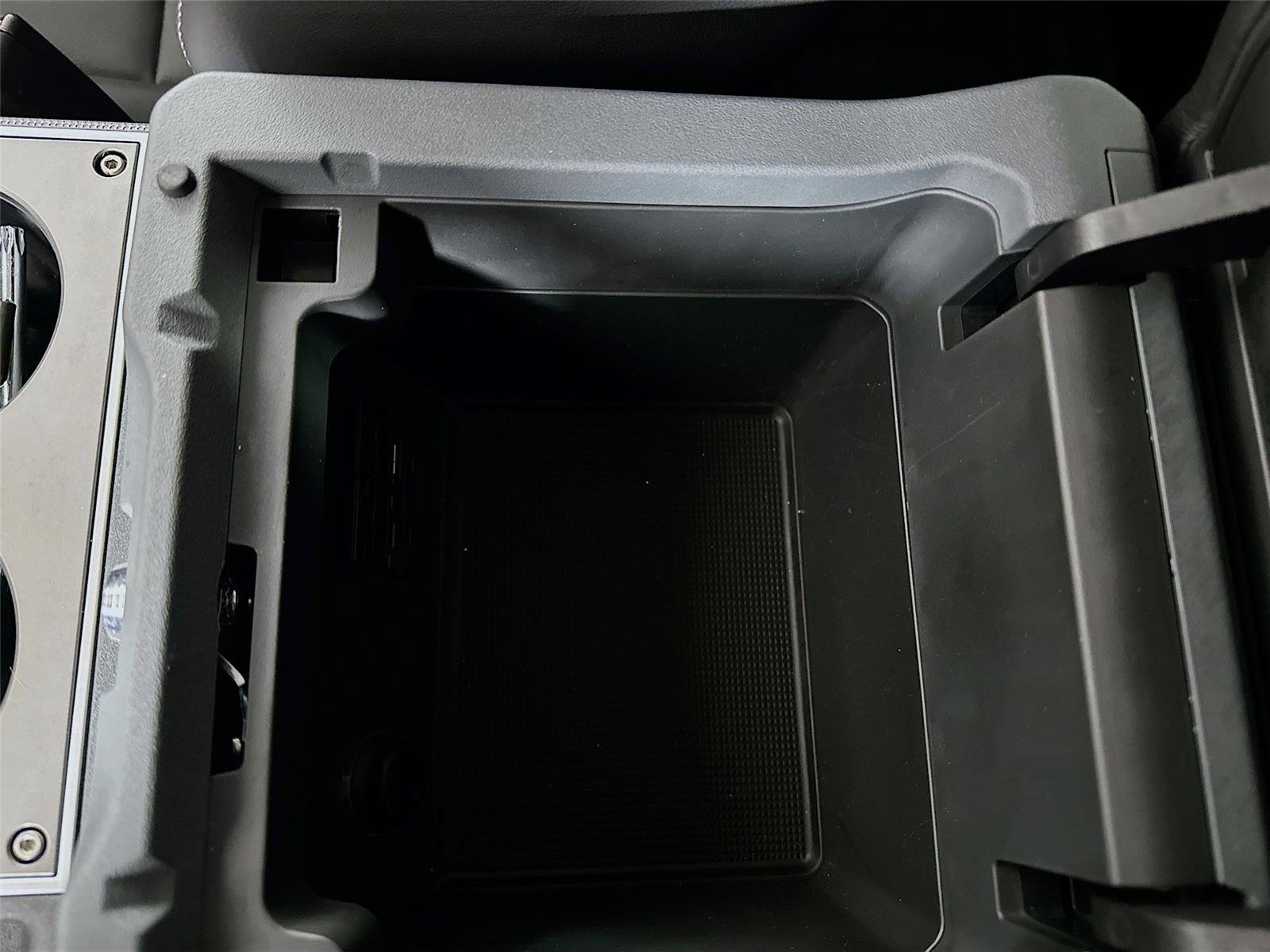 Used 2024 INEOS Grenadier image 30