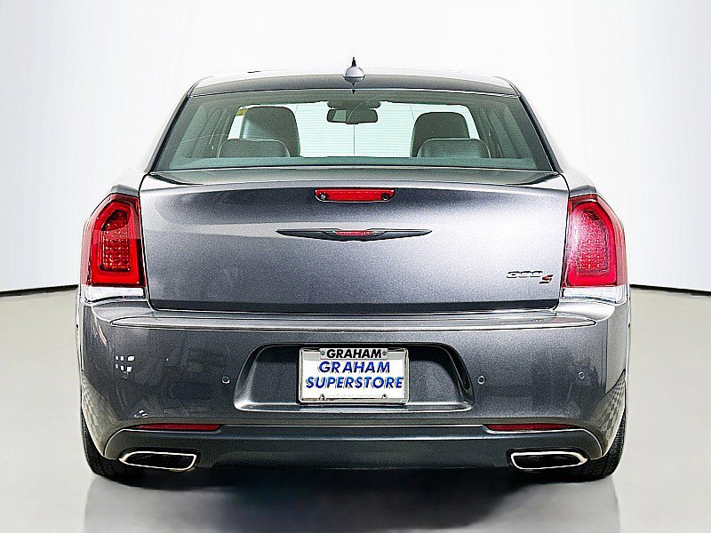 Used 2022 Chrysler 300 S image 6