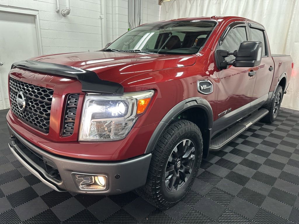 Used 2017 Nissan Titan PRO-4X w/ Pro-4x Convenience Package AWD/4WD image 4