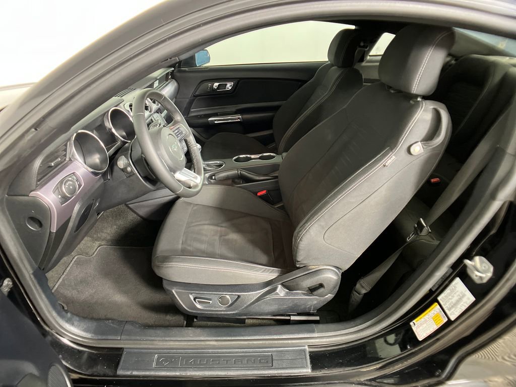 Certified 2016 Ford Mustang Coupe image 29