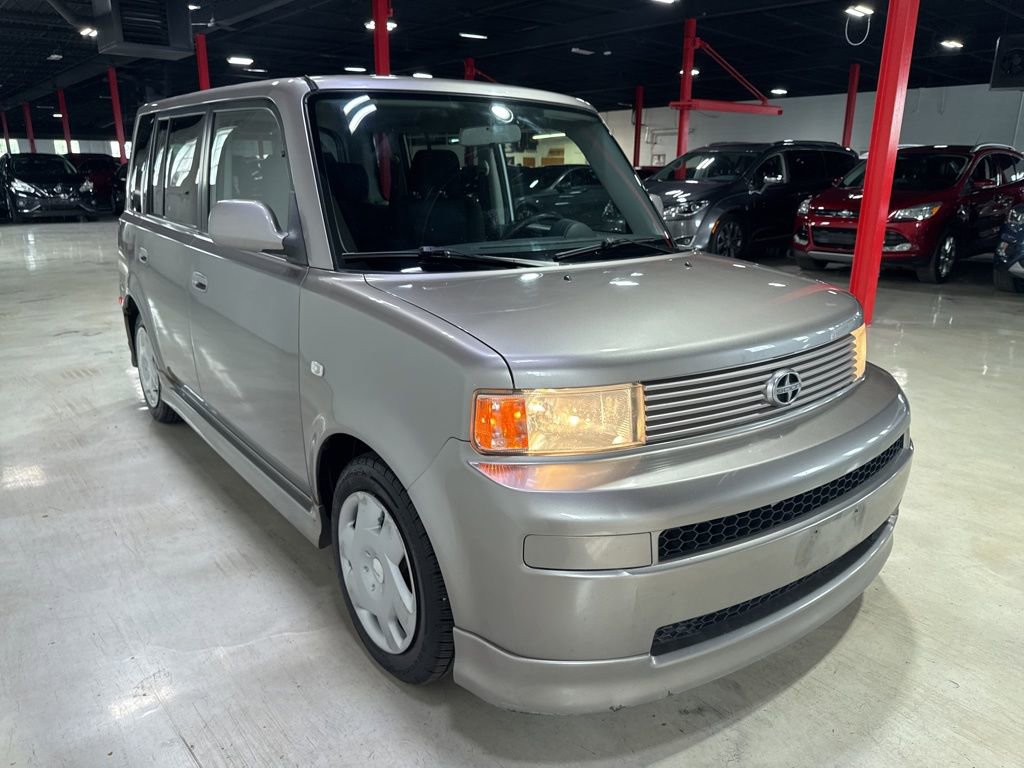 Used 2005 Scion xB FWD image 8
