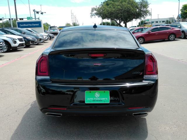 Used 2022 Chrysler 300 S w/ Comfort Group image 7
