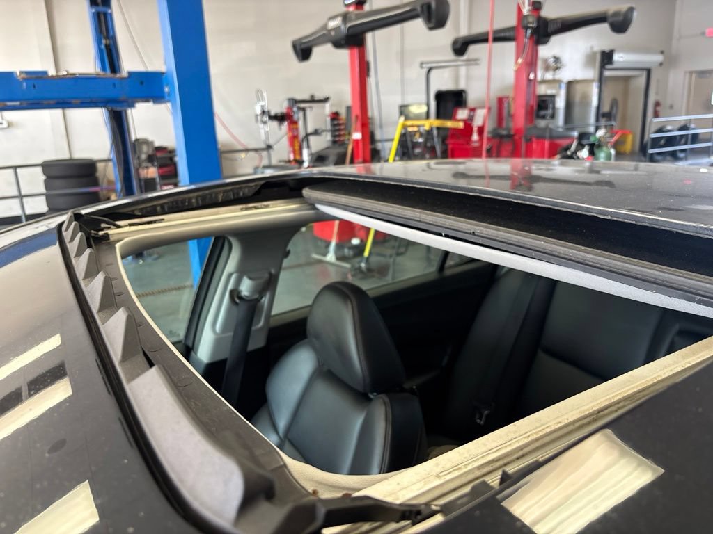 Used 2017 Acura TLX FWD image 6