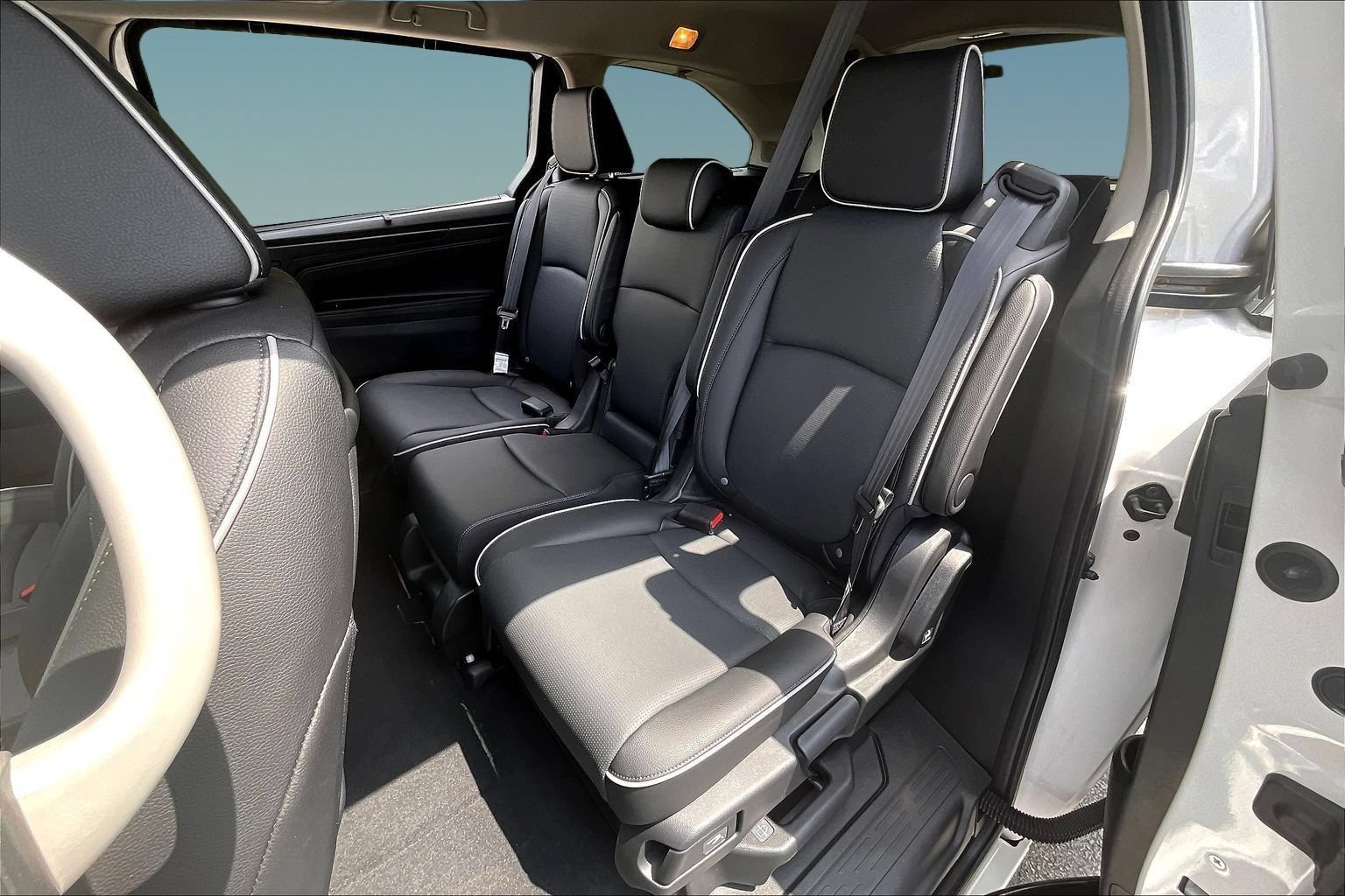 Used 2026 Honda Odyssey Elite image 22