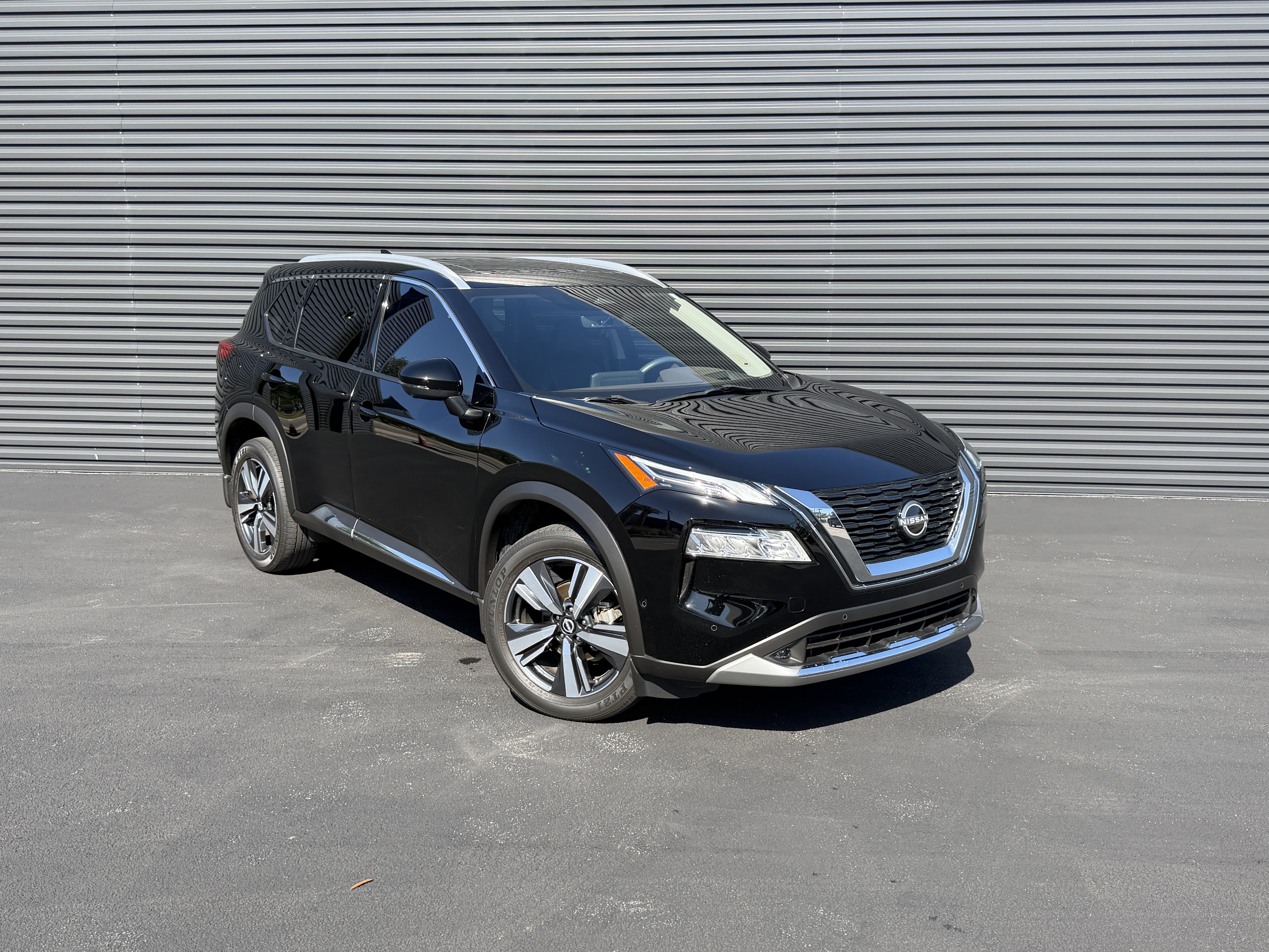 Used 2022 Nissan Rogue Platinum w/ Head-Up Display Package image 7