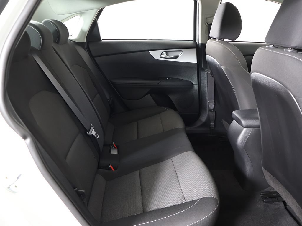 Used 2022 Kia Forte LXS w/ LXS Technology Package FWD image 32