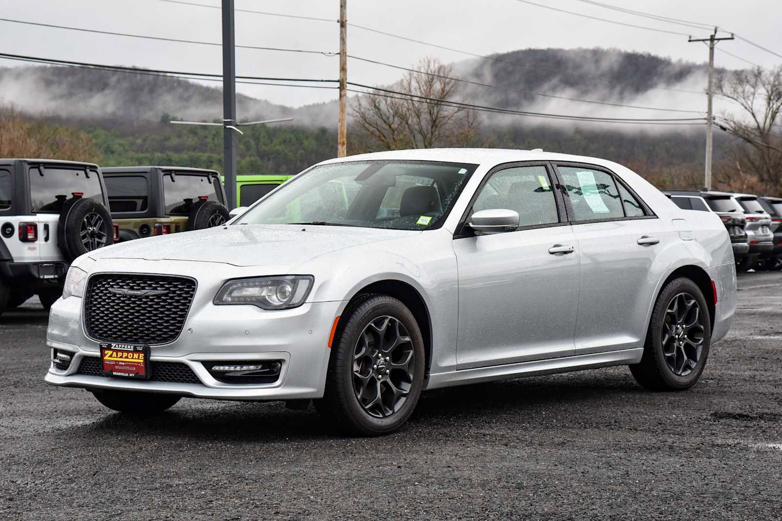 Certified 2023 Chrysler 300 Touring L w/ Comfort Group image 7