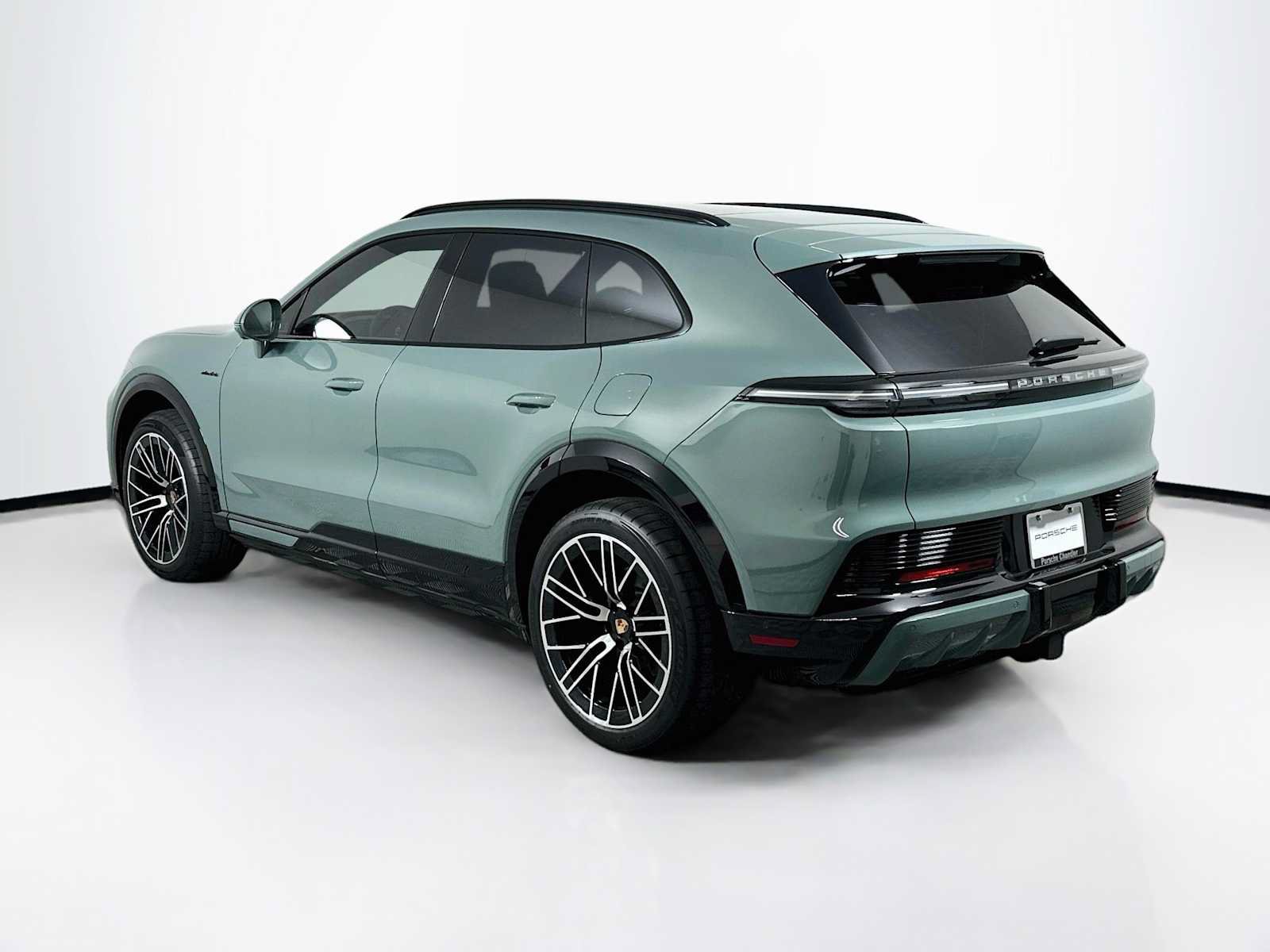 New 2026 Porsche Cayenne Electric AWD/4WD image 3