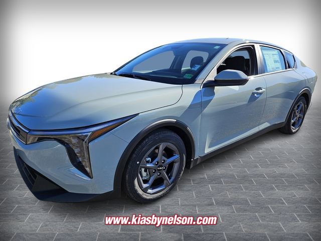 New 2025 Kia K4 LXS image 3