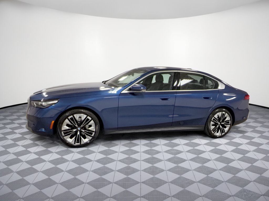 Certified 2026 BMW 530i RWD image 2