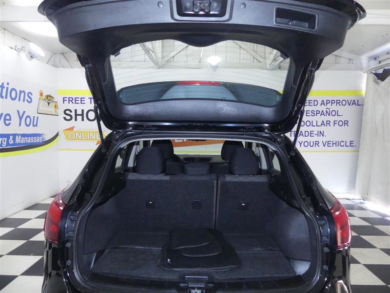 Used 2019 Nissan Rogue Sport SV image 25