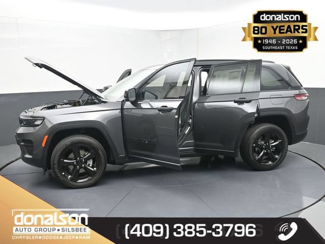 New 2025 Jeep Grand Cherokee Laredo RWD image 21