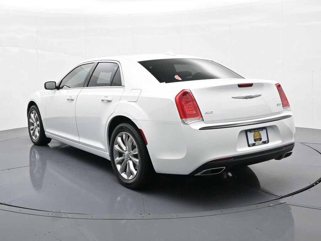Used 2022 Chrysler 300 Touring AWD/4WD image 8
