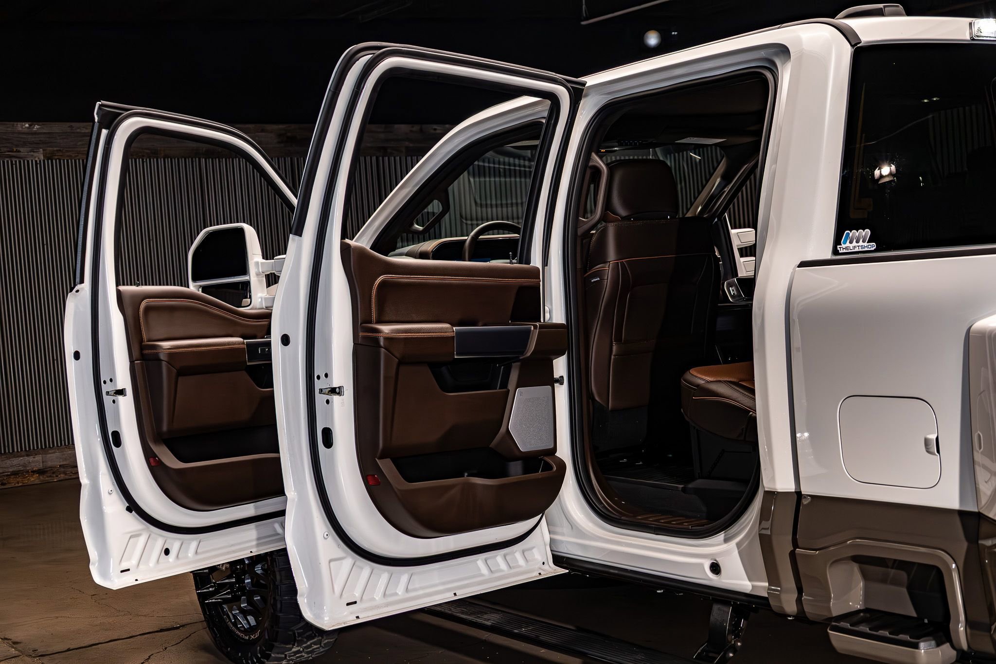 Used 2026 Ford F450 King Ranch w/ FX4 Off-Road Package AWD/4WD image 33