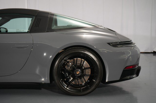Used 2025 Porsche 911 Targa 4 GTS AWD/4WD image 32