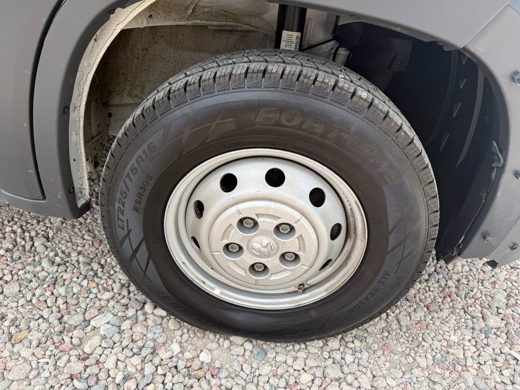 Used 2018 RAM ProMaster 2500 FWD image 10
