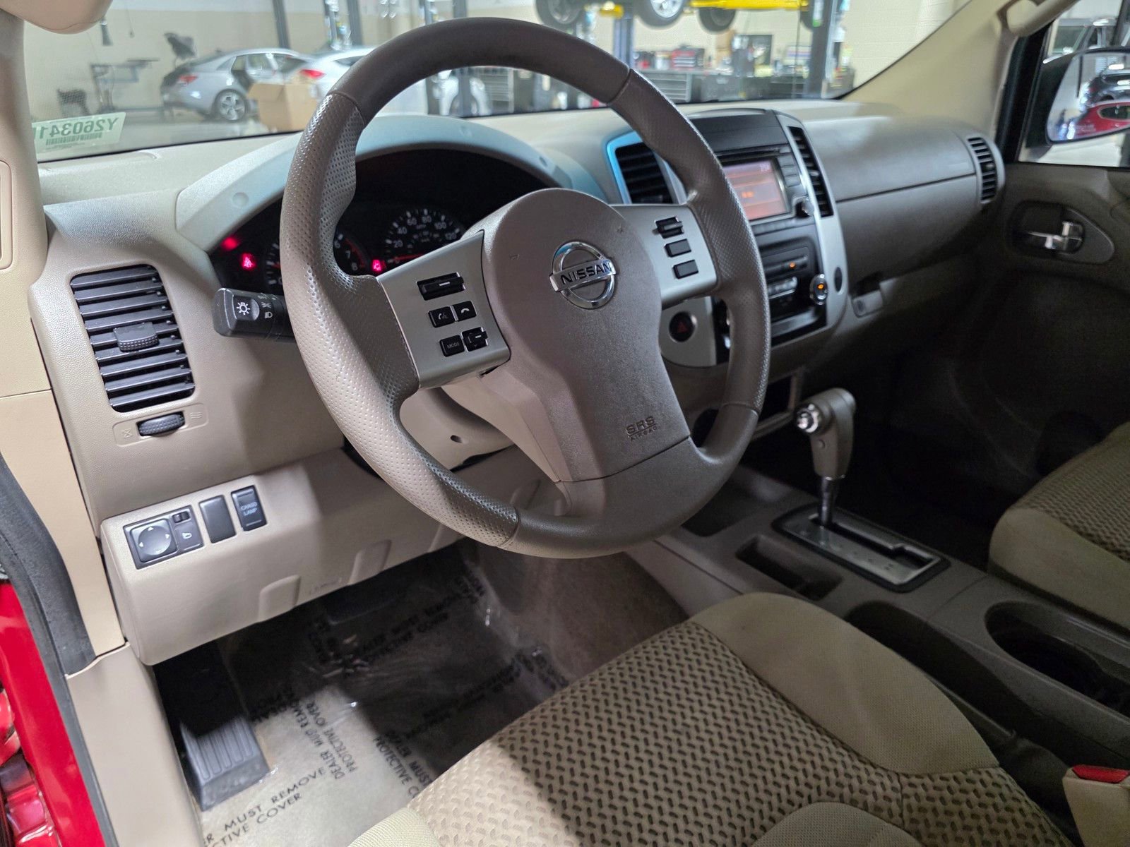 Used 2015 Nissan Frontier SV RWD image 23