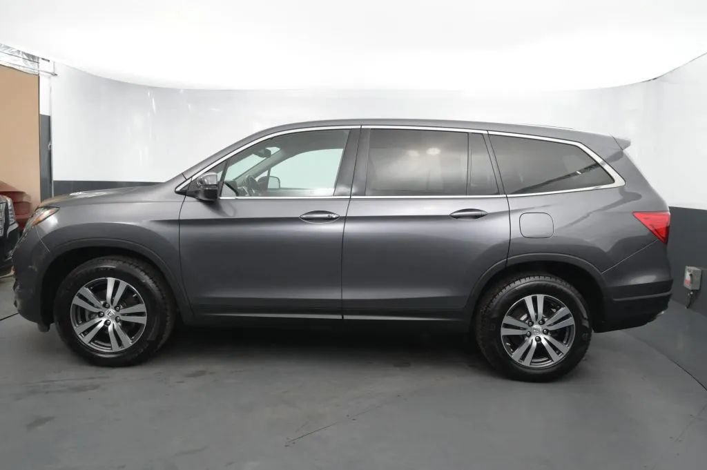 Used 2017 Honda Pilot EX-L image 2
