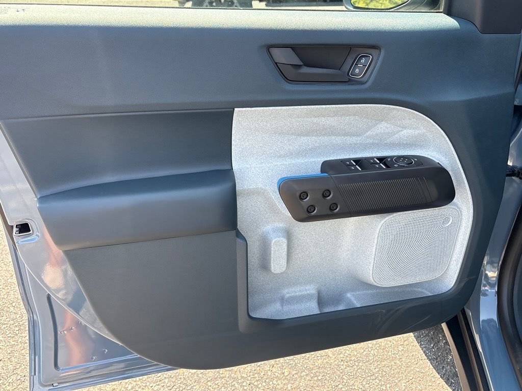 New 2025 Ford Maverick XLT w/ XLT Luxury Package image 19