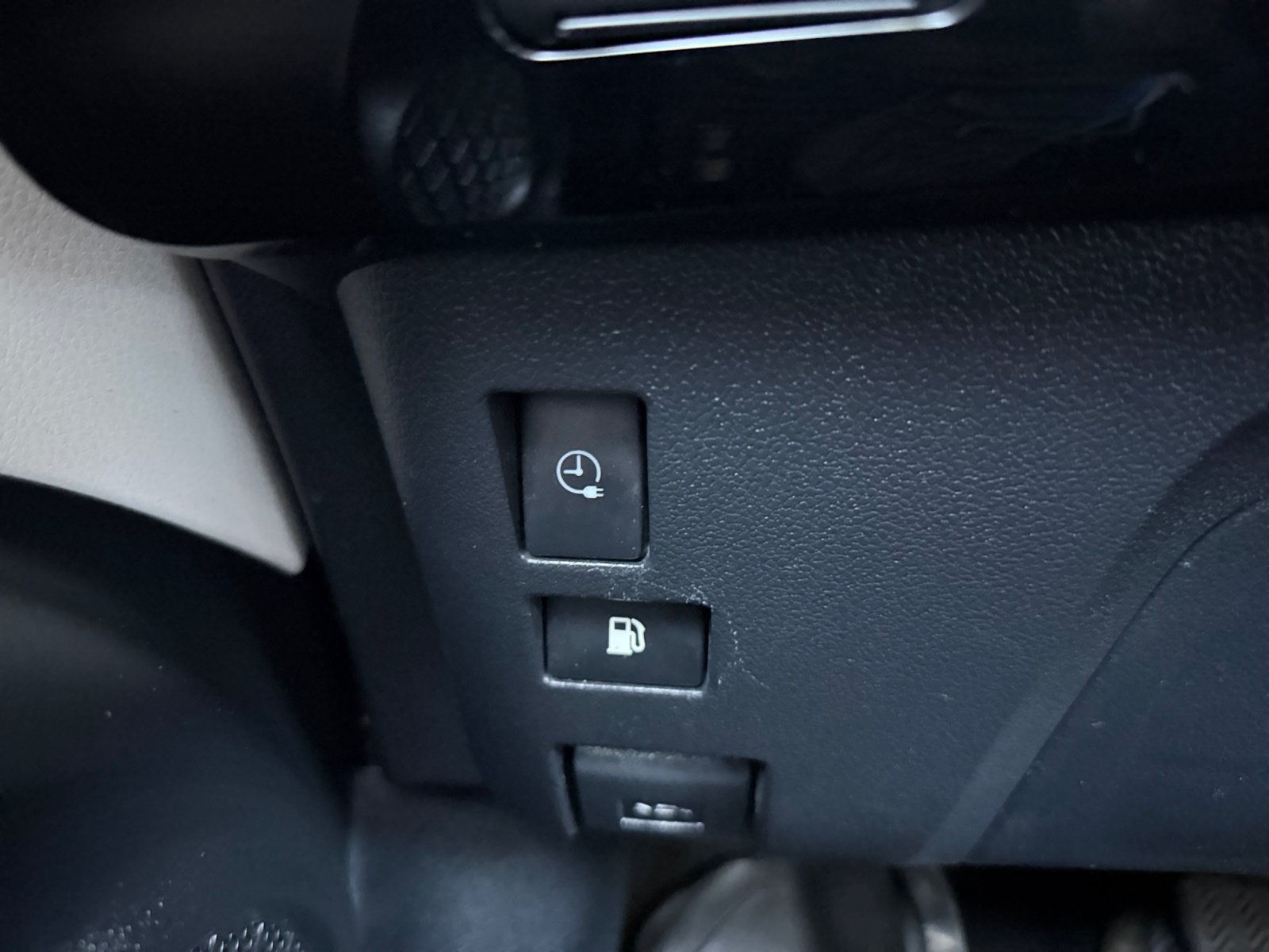 Used 2022 Toyota Prius Prime XLE FWD image 20